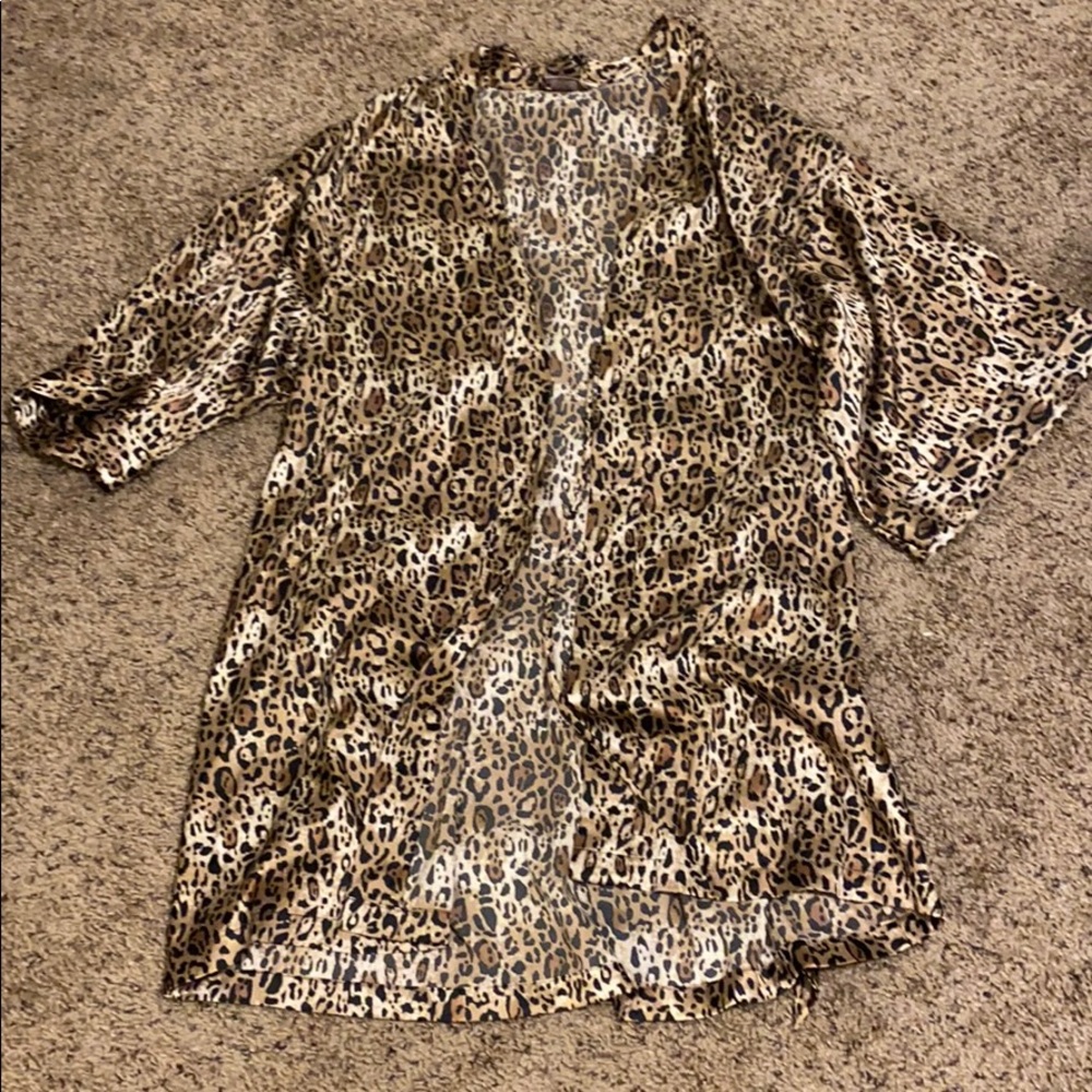 NEED GONE! MAKE AN OFFER!!! Victoria’s Secret robe